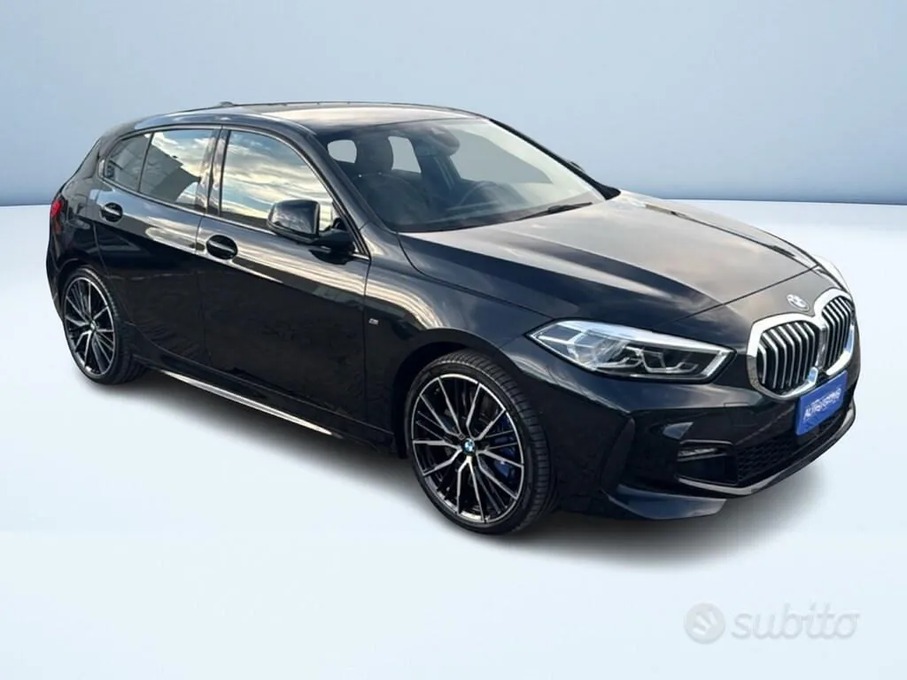 BMW 1 Series 2022 photo 3