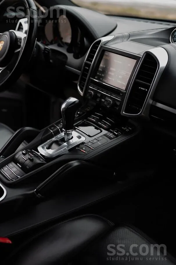 Porsche Cayenne 2015 photo 3
