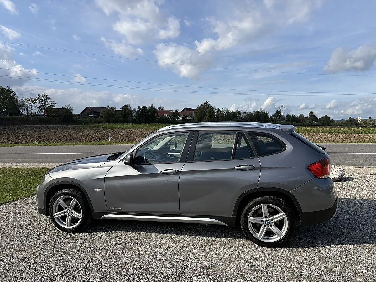 BMW X1 2010 photo 3