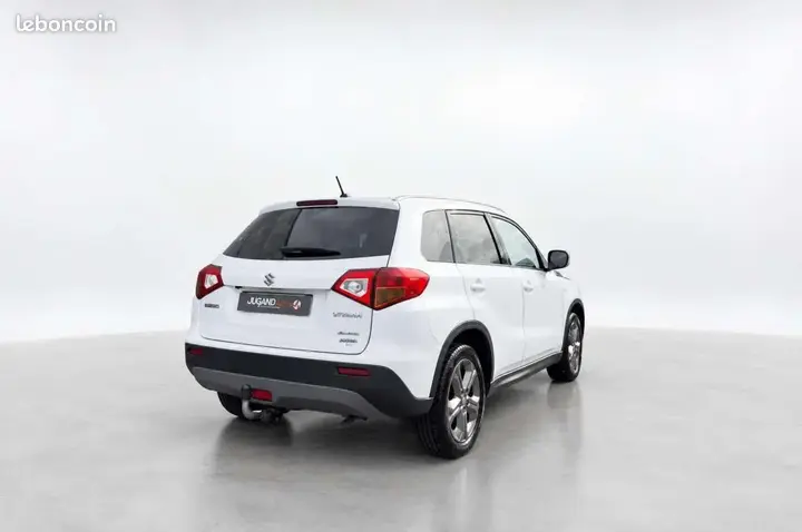 Suzuki Vitara 2016 photo 2