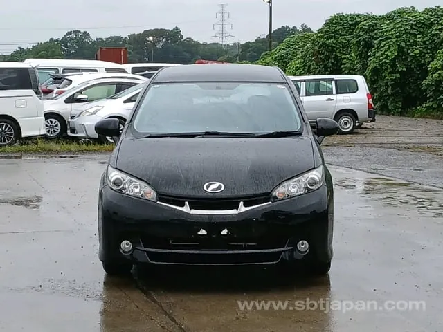 Toyota Wish 2012 photo 2