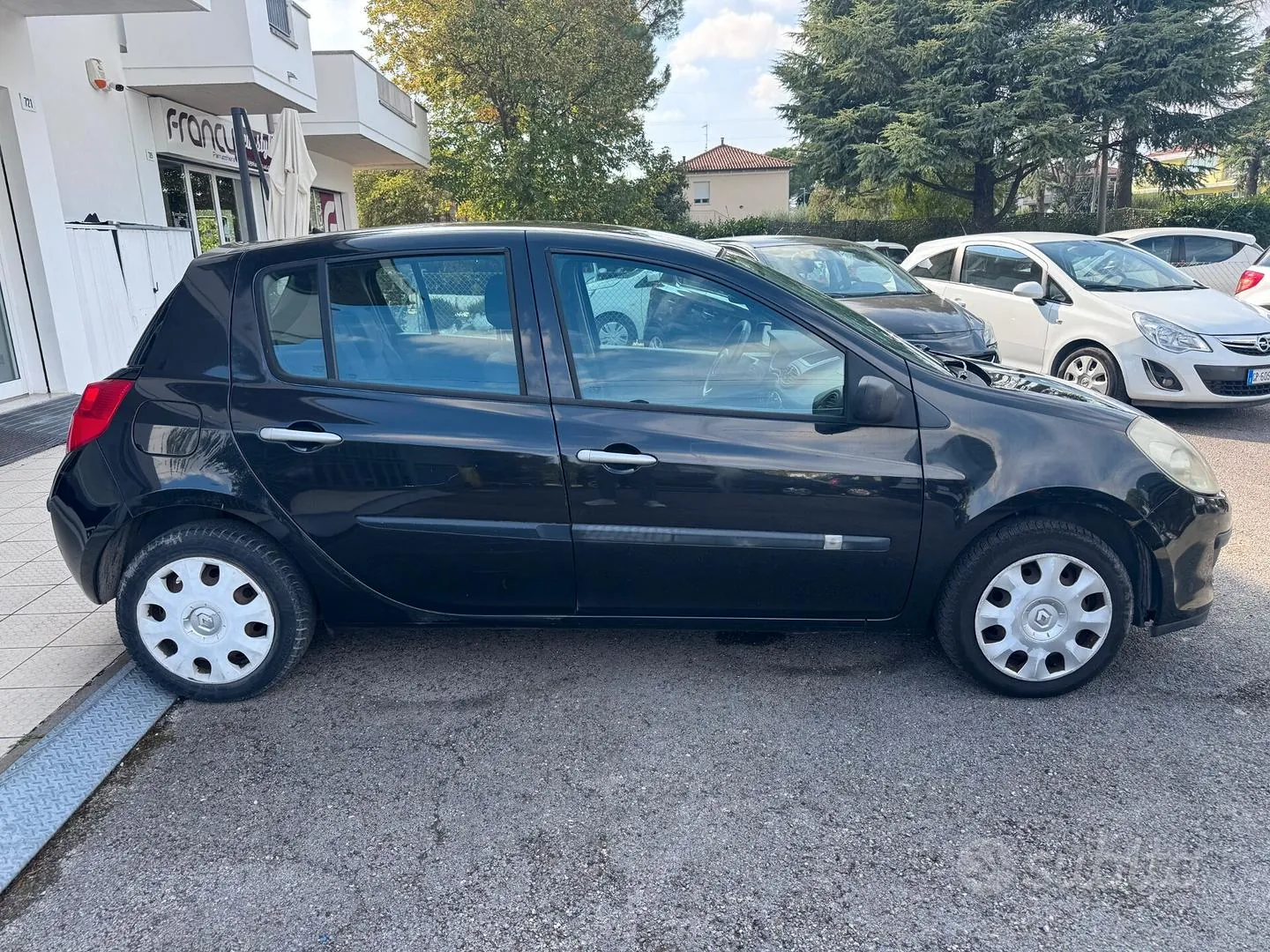 Renault Clio 2008 photo 3