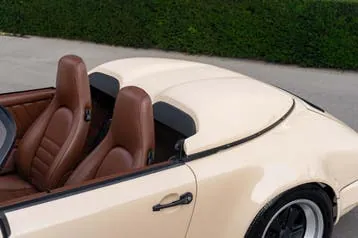 Porsche 911 1989 photo 2
