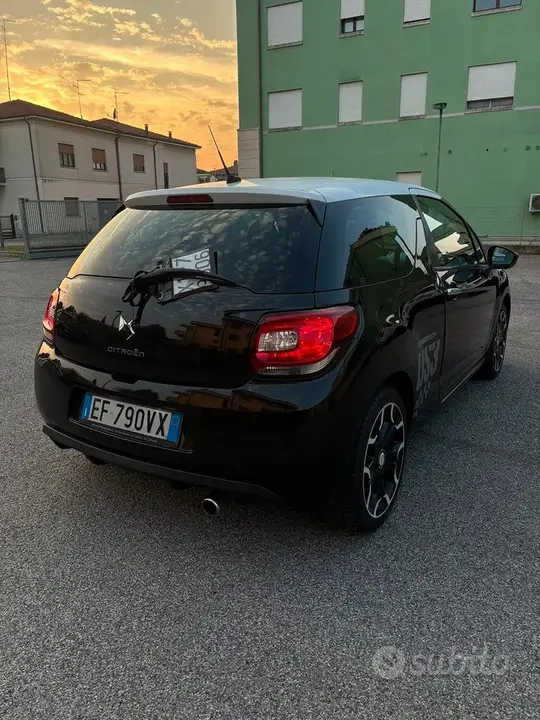 Citroen Ds3 2011 photo 2