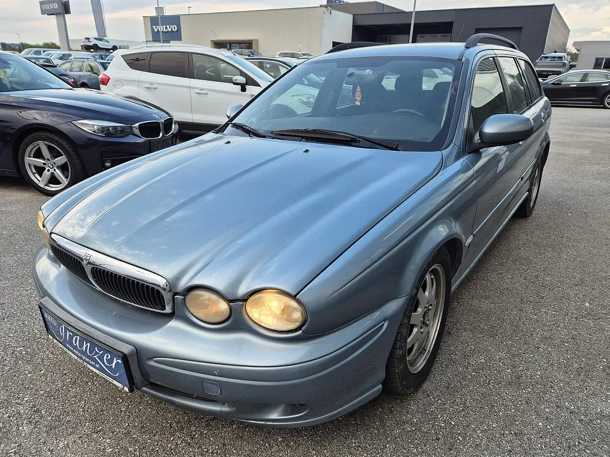 Jaguar X-Type 2004 photo 2