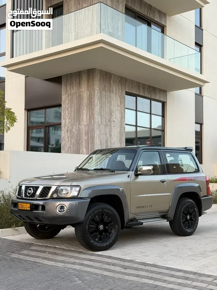 Nissan Safari