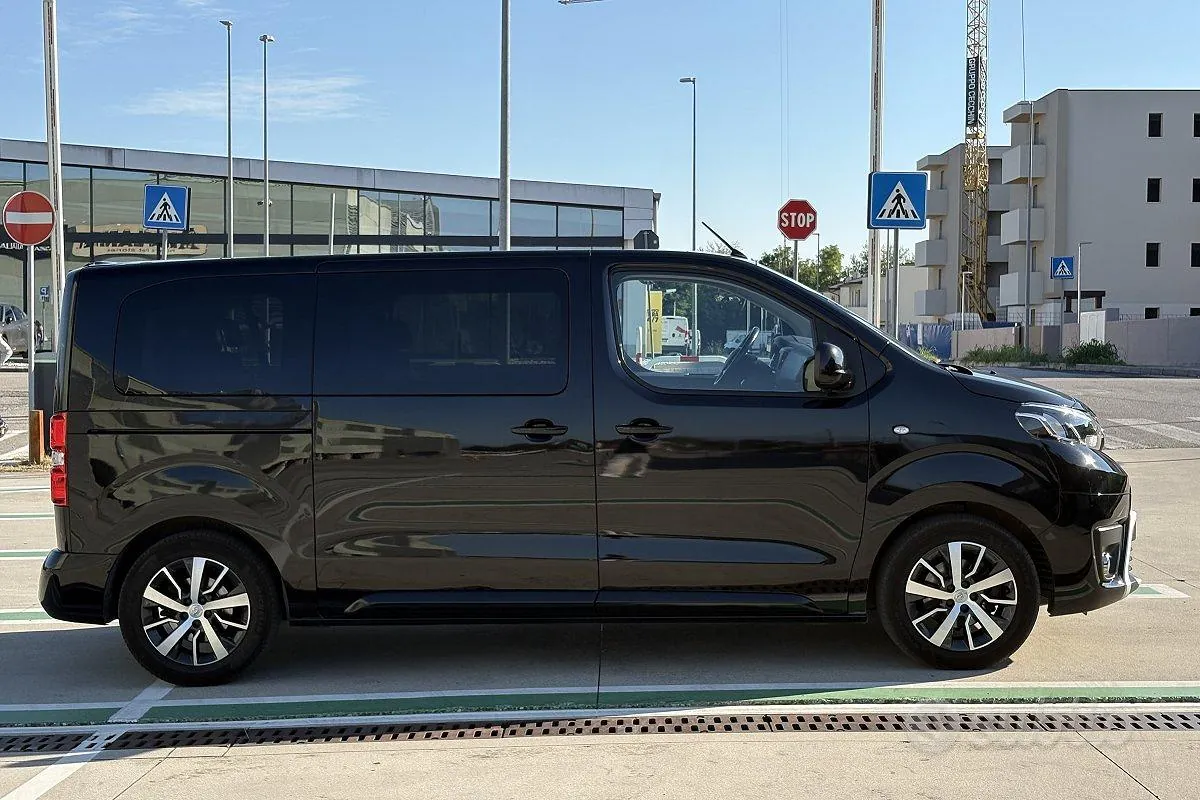 Toyota Proace 2023 photo 4