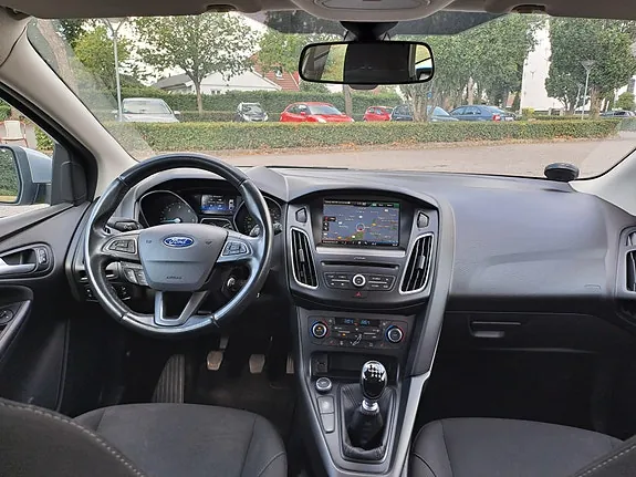 Ford Focus 2015 photo 3