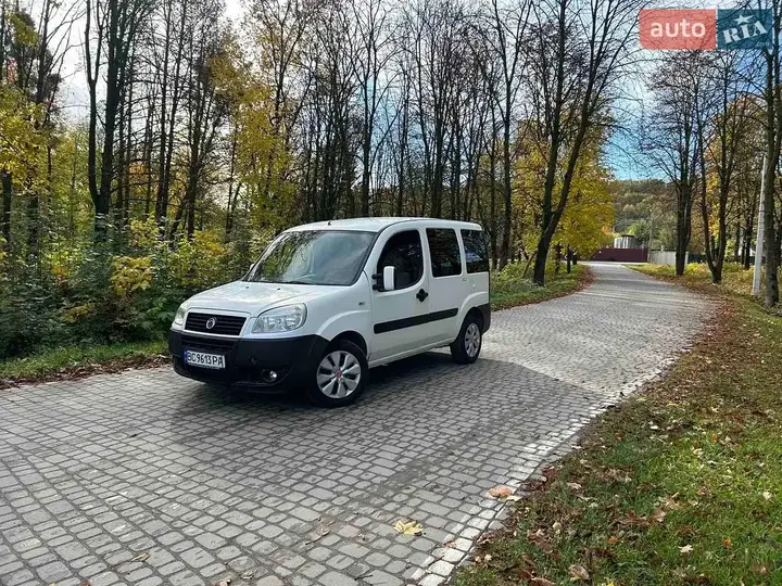 Fiat Doblo 2008 photo 2
