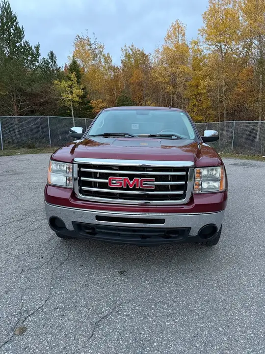 GMC Sierra 1500 2013 photo 2