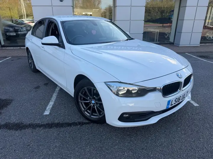 BMW 3 Series 2016 photo 3