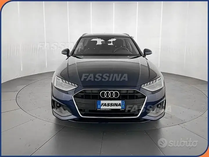 Audi A4 2024 photo 2