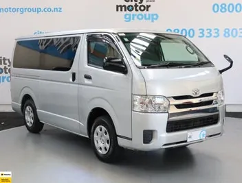 Toyota Hiace 2019 photo 2