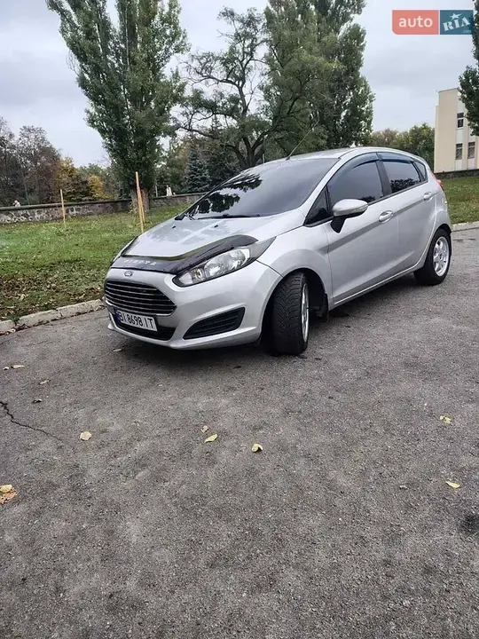 Ford Fiesta 2014 photo 3