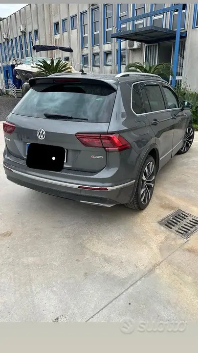 Volkswagen Tiguan 2018 photo 2