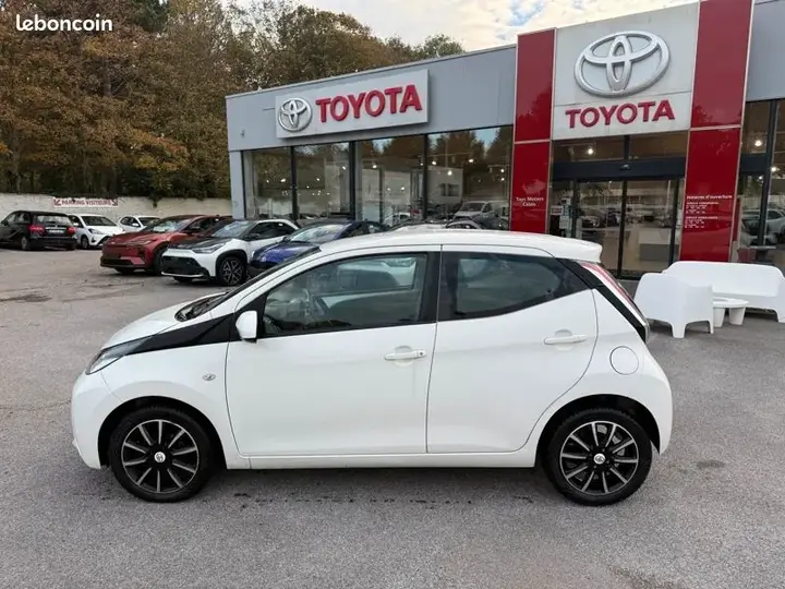Toyota Aygo 2014 photo 2