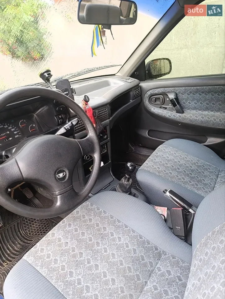 Daewoo Nexia 2006 photo 4
