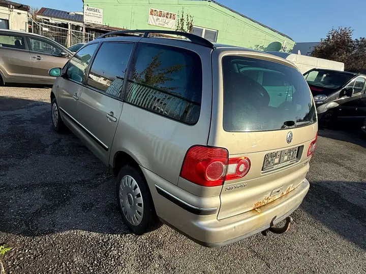 Volkswagen Sharan 2006 photo 4