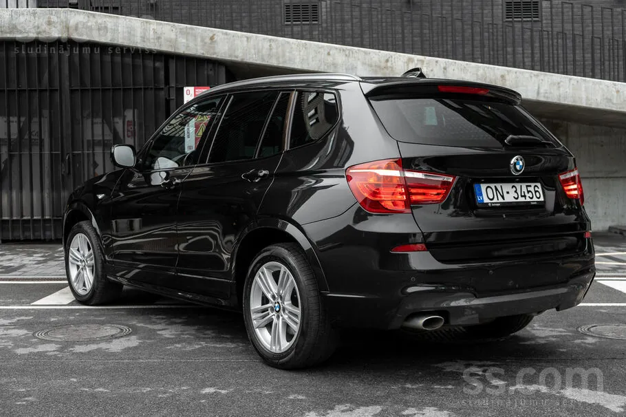 BMW X3 2014 photo 2