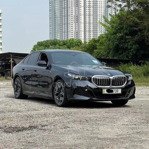 BMW I5