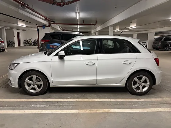 Audi A1 2018 photo 2