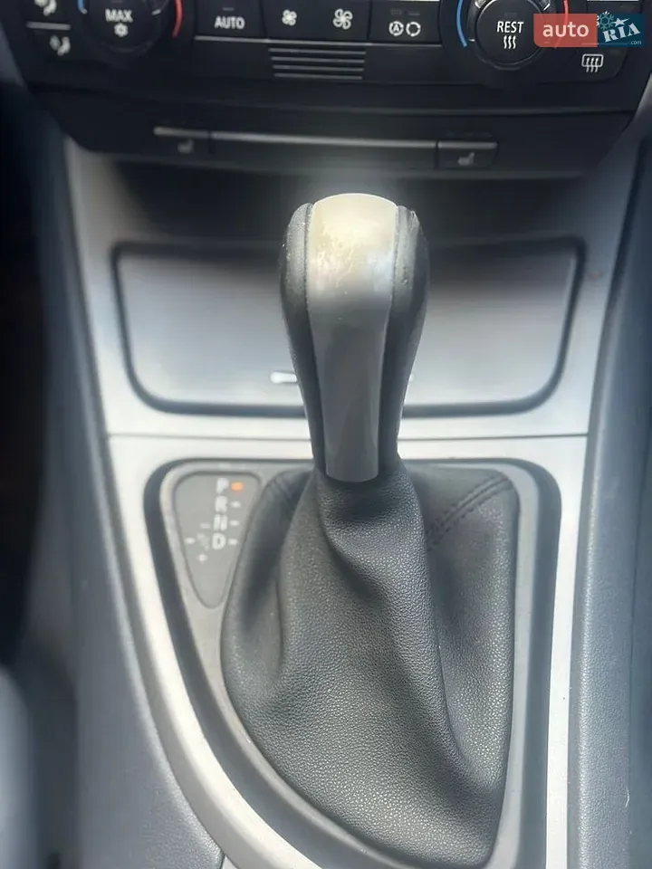 BMW 1 Series 2004 photo 2
