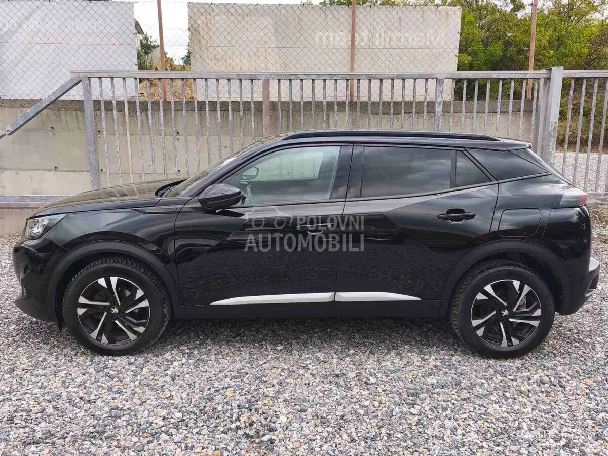Peugeot 2008 2021 photo 5