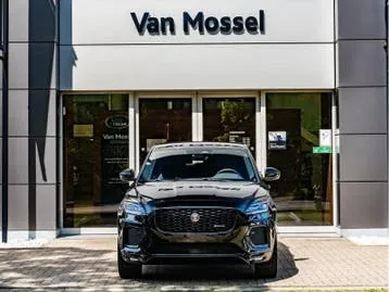 Jaguar E-Pace 2023 photo 2