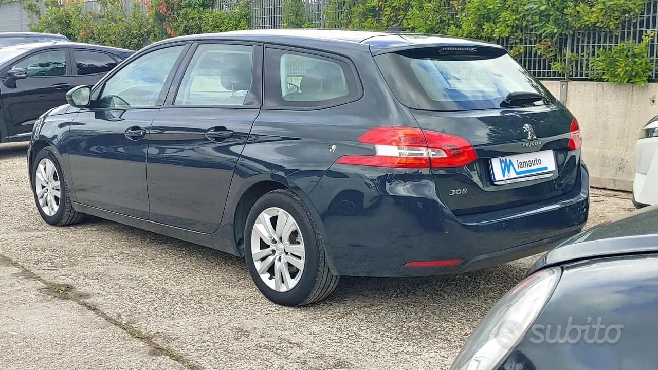 Peugeot 308 2018 photo 3