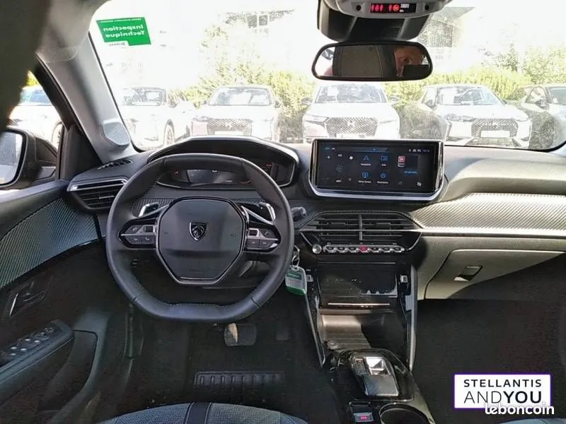Peugeot 208 2025 photo 2