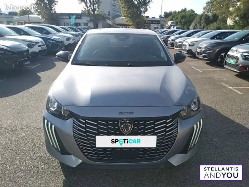 Peugeot 208 2025 photo 5