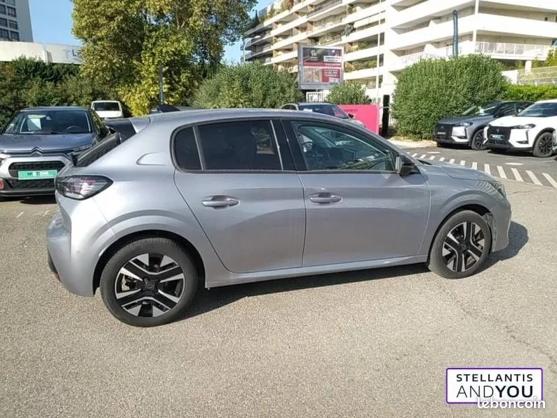 Peugeot 208 2025 photo 3