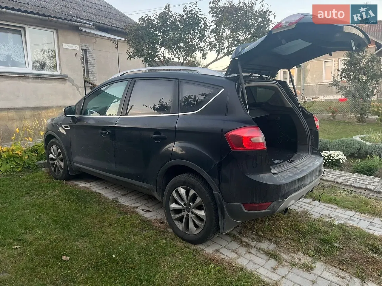 Ford Kuga 2012 photo 4