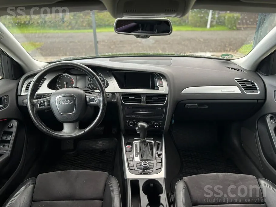 Audi A4 2011 photo 5