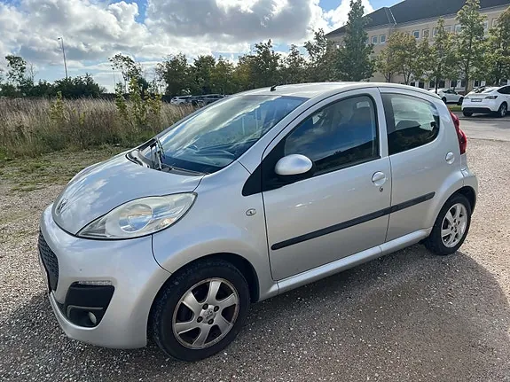 Peugeot 107 2007 photo 4