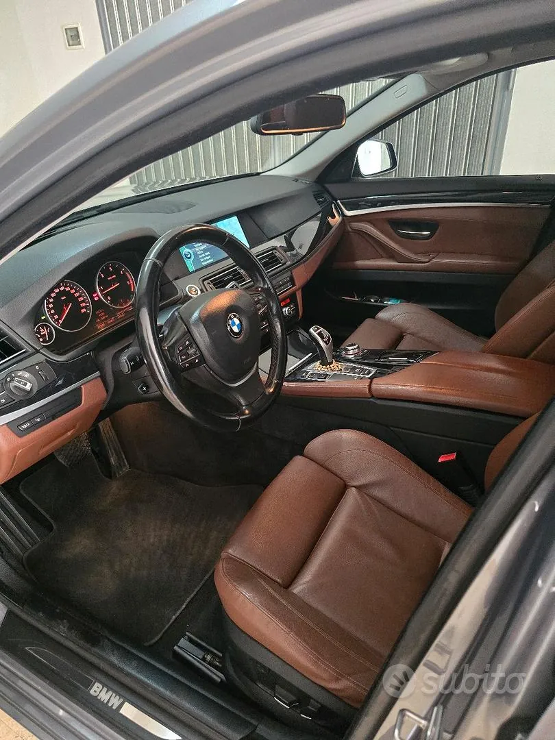 BMW 530D 2011 photo 2
