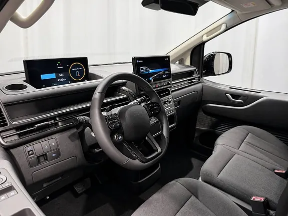 Hyundai Staria 2027 photo 5