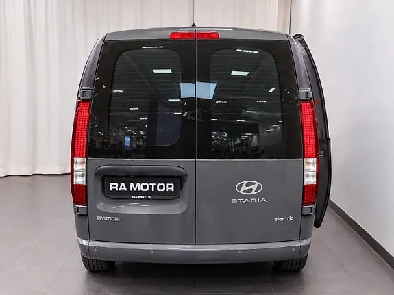 Hyundai Staria 2027 photo 3