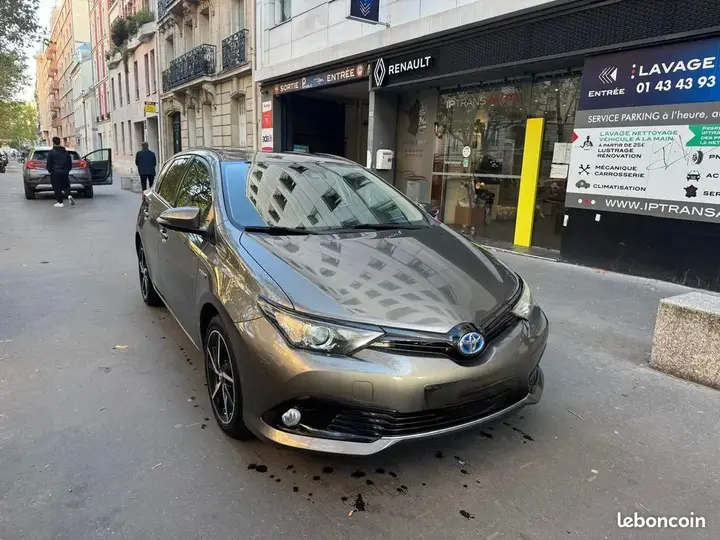 Toyota Auris 2019 photo 5