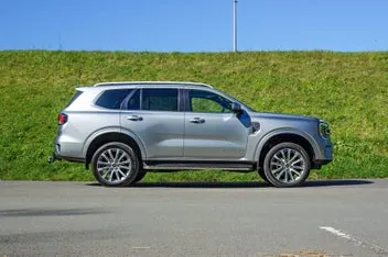 Ford Everest 2022 photo 3