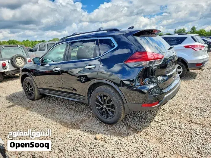 Nissan Rogue 2018 photo 2
