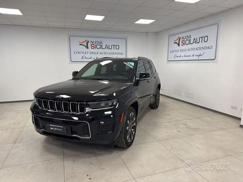 Jeep Grand Cherokee 2023 photo 2