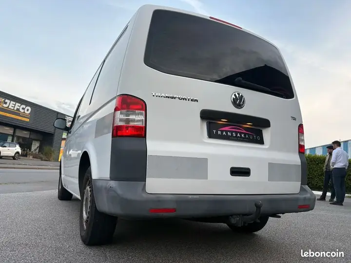 Volkswagen Transporter 2010 photo 4