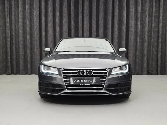 Audi A7 2013 photo 2
