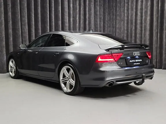 Audi A7 2013 photo 5