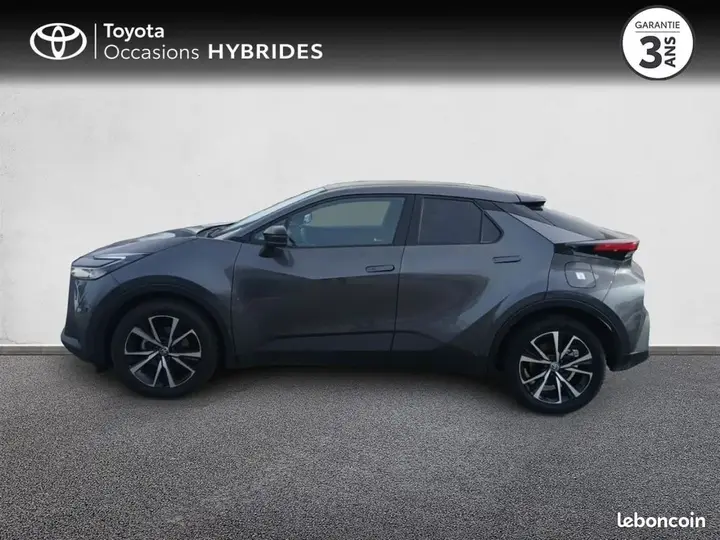 Toyota C-Hr 2025 photo 3