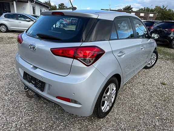 Hyundai I20 2015 photo 5
