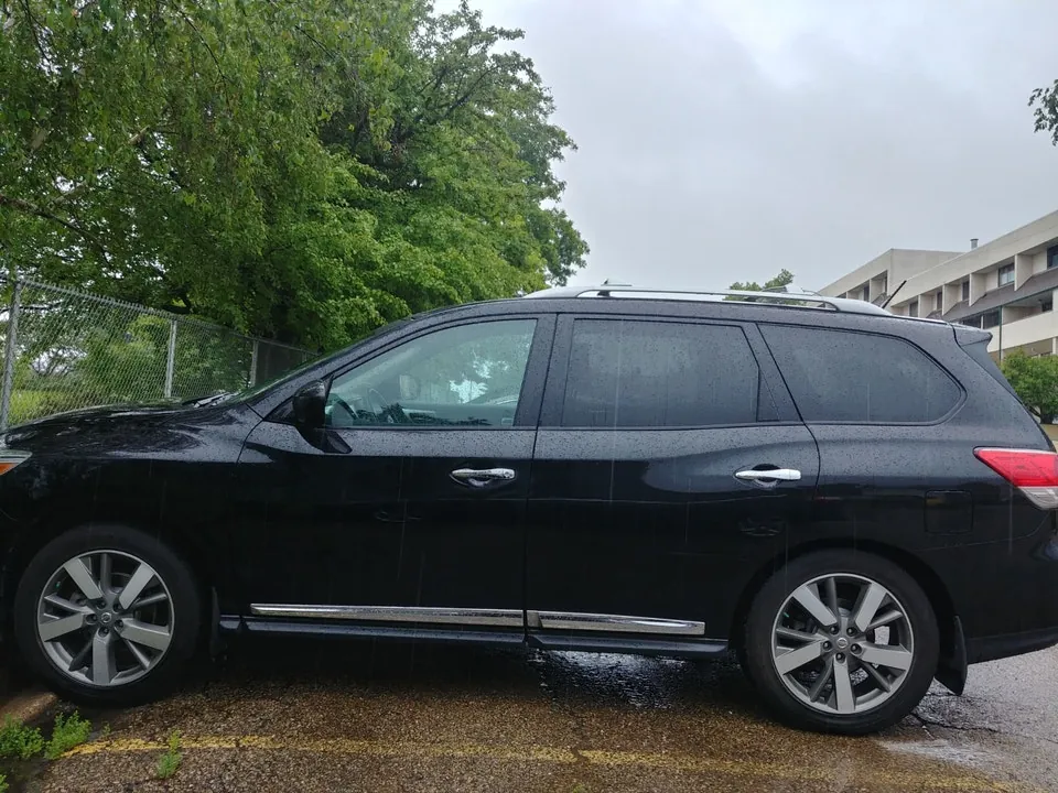 Nissan Pathfinder 2013 photo 2