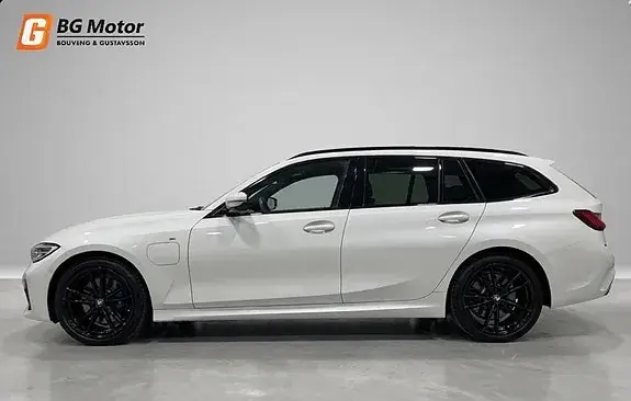 BMW 330E 2021 photo 3