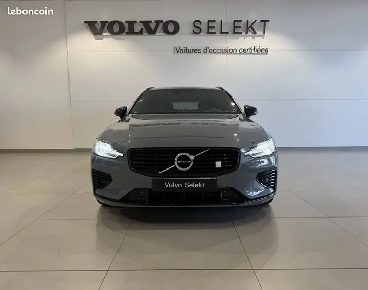 Volvo V60 2021 photo 3